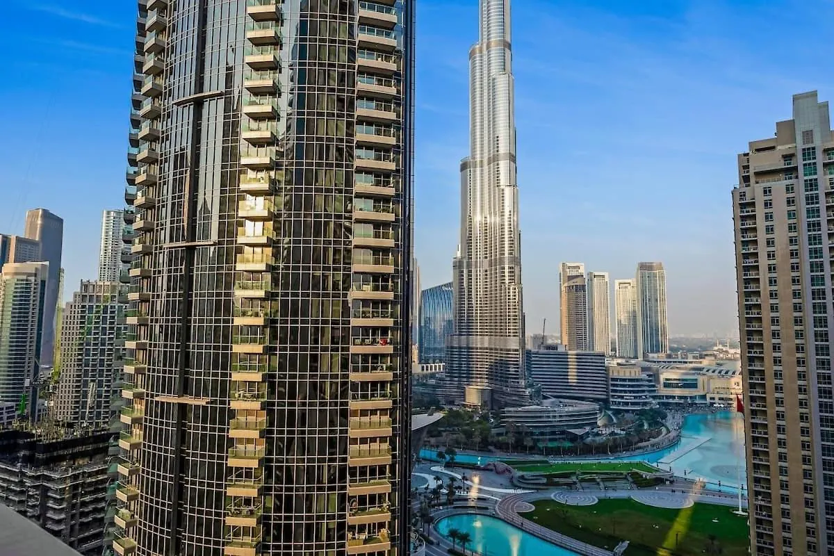 Luxurious 4Br Apartment With Full Burj Khalifa And Fountain Views, Downtown Dubaj