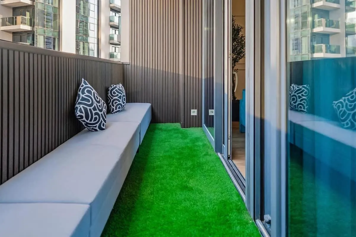 Luxurious 4Br Apartment With Full Burj Khalifa And Fountain Views, Downtown Dubaj